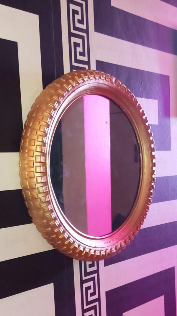Upcycled tyre mirror 16 inch - Image 3